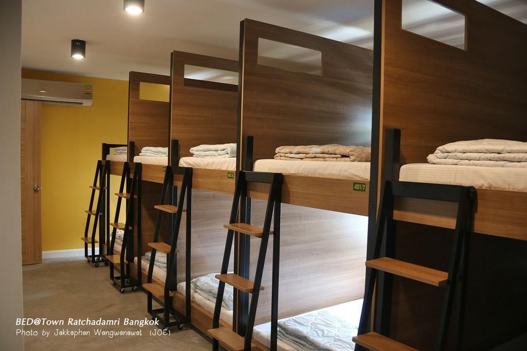 Bed@Town Hostel Bangkok Extérieur photo