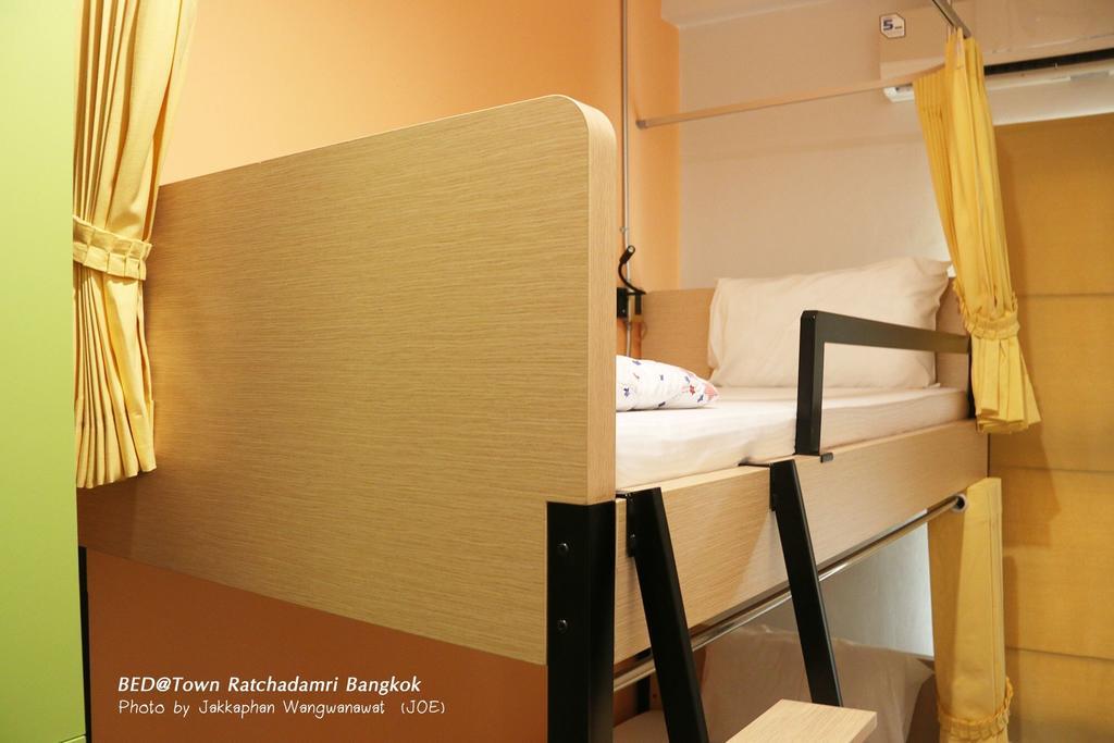 Bed@Town Hostel Bangkok Extérieur photo